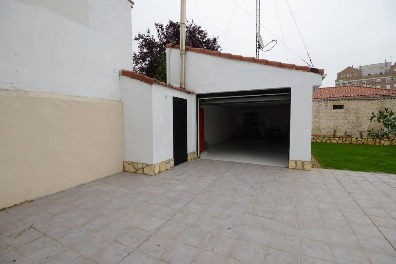 Housing Leon Casa Con Jardin Villa Dış mekan fotoğraf
